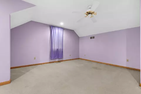 Bedroom - 14949 Saunders Rd, Pecatonica, IL 61063 photo 8 of 8