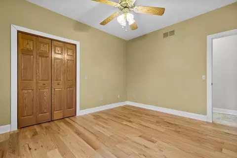 Bedroom - 14949 Saunders Rd, Pecatonica, IL 61063 photo 2 of 8