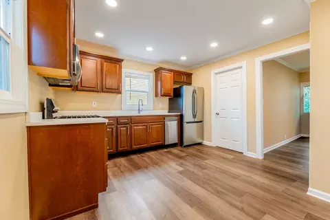 Entry Way - 1135 E Galena Blvd, Aurora, IL 60505 photo 1 of 1