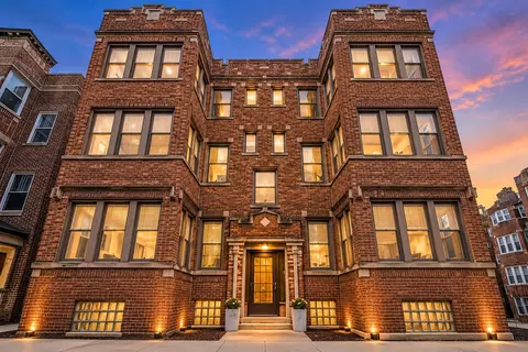 6454 N Bosworth Ave #2A, Chicago, IL 60626