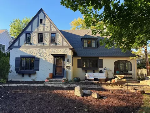 325 Oakland Dr, Highland Park, IL 60035