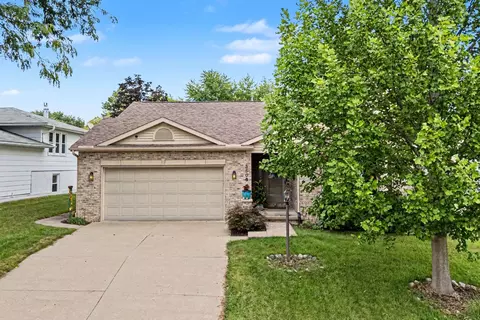 3506 35th St, Moline, IL 61265