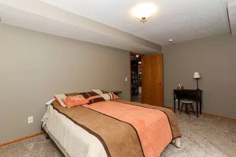 Bedroom - 3506 35th St, Moline, IL 61265 photo 6 of 6