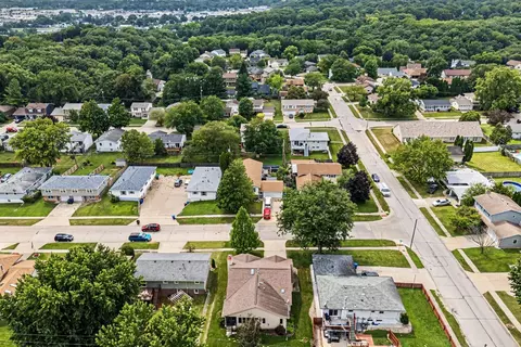 View/Area - 3506 35th St, Moline, IL 61265 photo 3 of 3