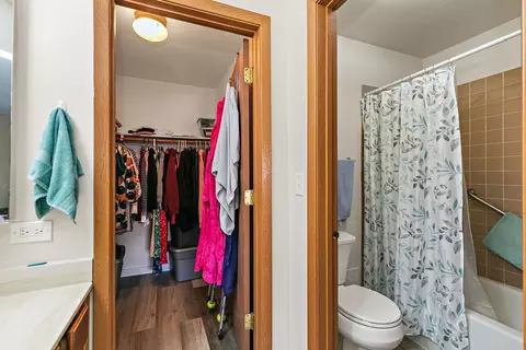 Other - 3 Creekside Cir #B, Elgin, IL 60123 photo 5 of 5