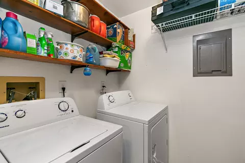 Other - 3 Creekside Cir #B, Elgin, IL 60123 photo 2 of 5