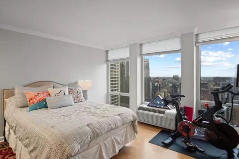 Bedroom - 111 E Chestnut St #46A, Chicago, IL 60611 photo 2 of 2