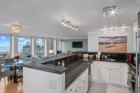 Kitchen - 111 E Chestnut St #46A, Chicago, IL 60611 photo 1 of 3