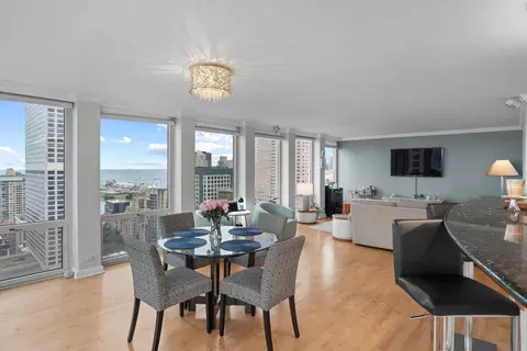 Dining - 111 E Chestnut St #46A, Chicago, IL 60611 photo 3 of 3