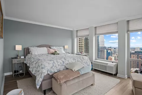 Bedroom - 111 E Chestnut St #46A, Chicago, IL 60611 photo 1 of 2