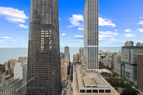 View/Area - 111 E Chestnut St #46A, Chicago, IL 60611 photo 2 of 2