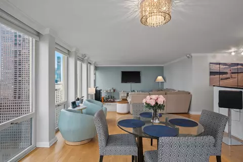 Dining - 111 E Chestnut St #46A, Chicago, IL 60611 photo 2 of 3