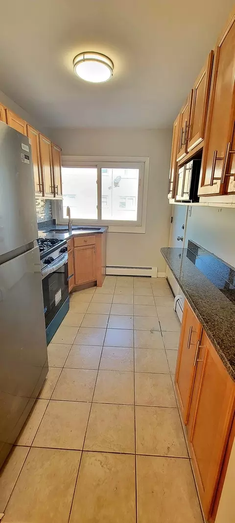 Kitchen - 3810 Ruby St #2W, Schiller Park, IL 60176 photo 3 of 5