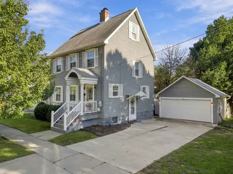 314 E Morgan St, Dixon, IL 61021