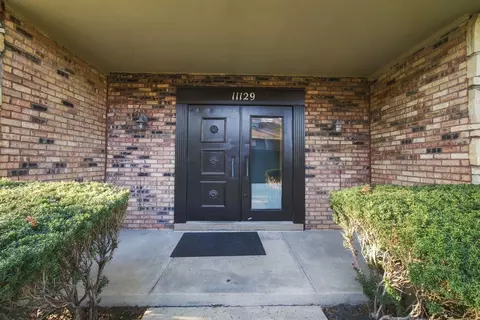 11129 Northwest Rd #F, Palos Hills, IL 60465