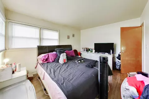 Bedroom - 16242 Oxford Dr, Markham, IL 60428 photo 2 of 6