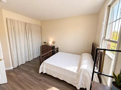 Bedroom - 157 River Walk Ct, Elgin, IL 60120 photo 2 of 3