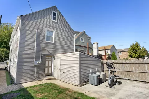 Exterior - 3339 S Artesian Ave, Chicago, IL 60608 photo 2 of 3