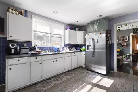 Kitchen - 3339 S Artesian Ave, Chicago, IL 60608 photo 1 of 2