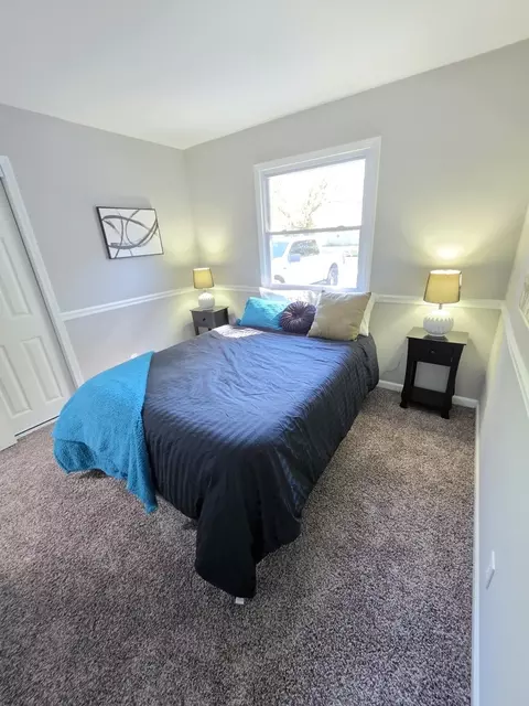 Bedroom - 2059 Robert St, Aurora, IL 60506 photo 3 of 3