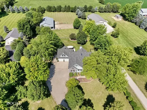 4229 E 2551st Rd, Sheridan, IL 60551