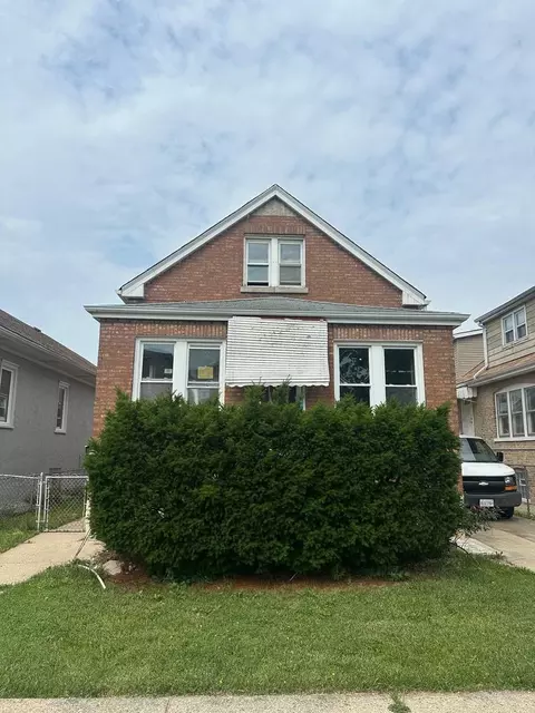 2840 N 74th Ct, Elmwood Park, IL 60707