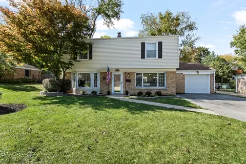 423 S 4th Ave, Libertyville, IL 60048