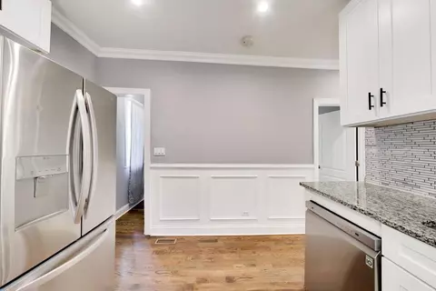 Entry Way - 7643 S Eberhart Ave, Chicago, IL 60619 photo 1 of 1