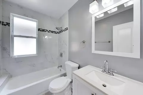 Bath - 7643 S Eberhart Ave, Chicago, IL 60619 photo 1 of 4