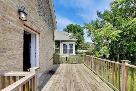Exterior - 7643 S Eberhart Ave, Chicago, IL 60619 photo 6 of 8