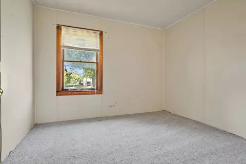 Bedroom - 406 E Cherry St, Chatsworth, IL 60921 photo 2 of 4