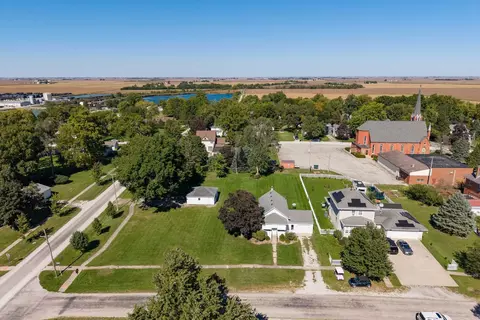View/Area - 406 E Cherry St, Chatsworth, IL 60921 photo 11 of 13