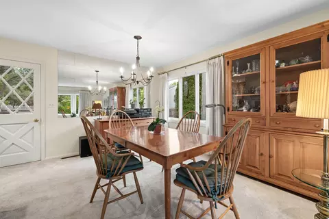 Dining - 90 Park Ln, Lake Bluff, IL 60044 photo 1 of 1