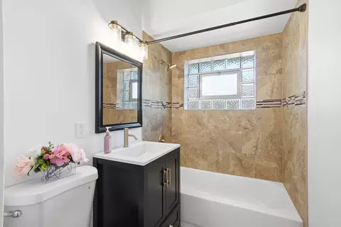 532 Clayton Rd, Hillside, IL 60162 photo 14