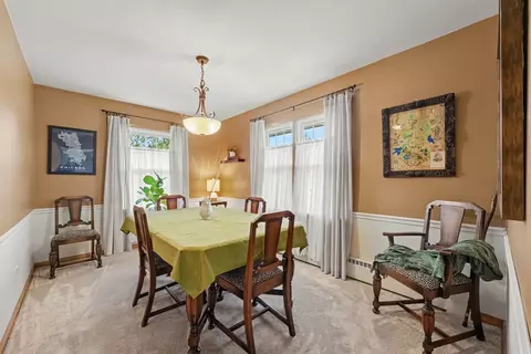 Dining - 18525 Miller Dr, Lansing, IL 60438 photo 1 of 2