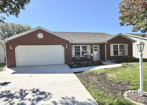 Exterior - 3006 Independence Dr, Peru, IL 61354 photo 3 of 6