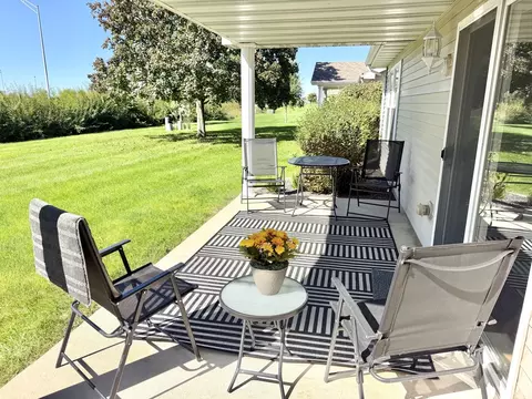 Exterior - 3006 Independence Dr, Peru, IL 61354 photo 6 of 6
