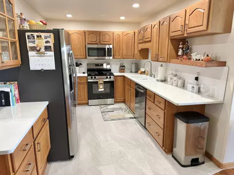 Kitchen - 3006 Independence Dr, Peru, IL 61354 photo 2 of 2