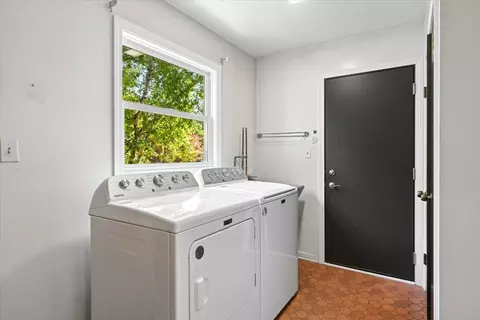 Other - 937 Sutton Dr, Northbrook, IL 60062 photo 3 of 7