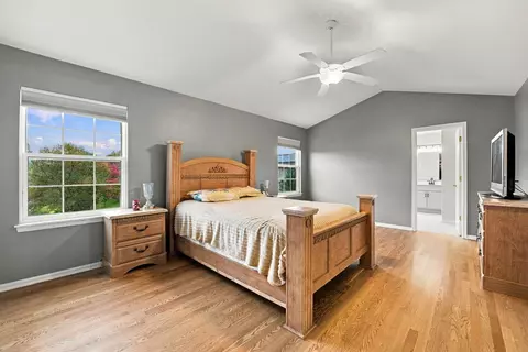 Bedroom - 304 Edgewood Dr, Minooka, IL 60447 photo 2 of 4