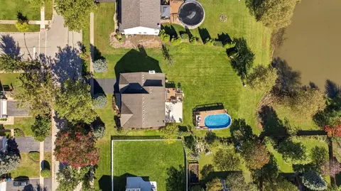 View/Area - 304 Edgewood Dr, Minooka, IL 60447 photo 6 of 11