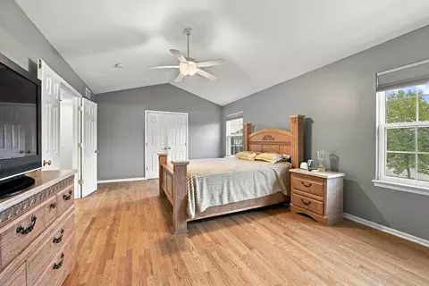 Bedroom - 304 Edgewood Dr, Minooka, IL 60447 photo 3 of 4