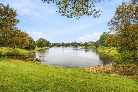 View/Area - 304 Edgewood Dr, Minooka, IL 60447 photo 1 of 11