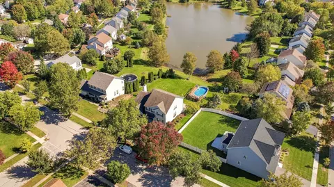 View/Area - 304 Edgewood Dr, Minooka, IL 60447 photo 8 of 11