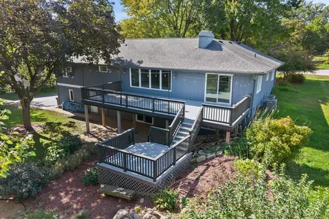 Exterior - 8 N627 Gingerwood Ln, Elgin, IL 60124 photo 2 of 11