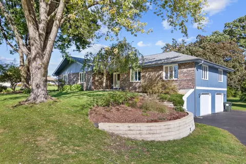 Exterior - 8 N627 Gingerwood Ln, Elgin, IL 60124 photo 11 of 11