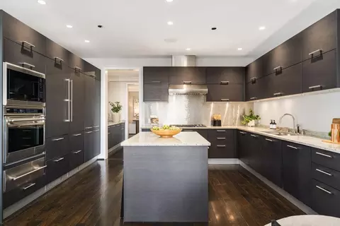 Kitchen - 77 E Walton St #24A, Chicago, IL 60611 photo 4 of 5
