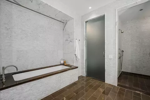 Bath - 77 E Walton St #24A, Chicago, IL 60611 photo 4 of 6