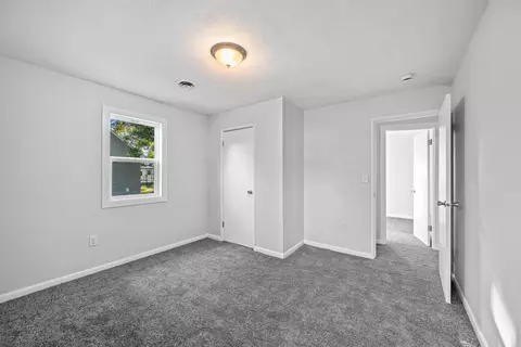 Bedroom - 3914 15th Street B St, Moline, IL 61265 photo 8 of 11
