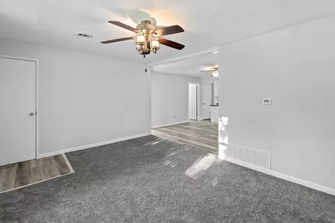 Living - 3914 15th Street B St, Moline, IL 61265 photo 4 of 5